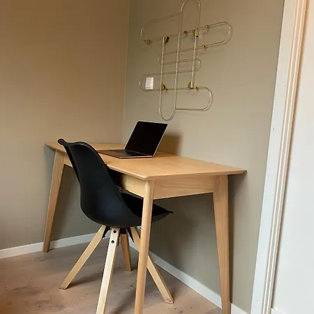 Lägenhet Familyhome For 8 People - 4 Bedrooms - 10min From Center *