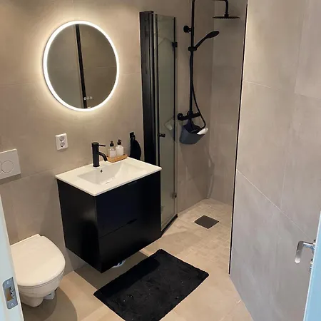 아파트 Familyhome For 6 People - 3 Bedrooms - 10min From Center *