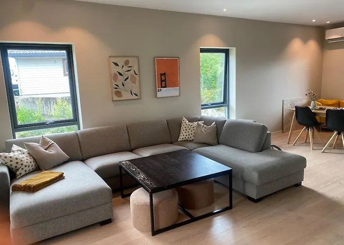 Lägenhet Familyhome For 8 People - 4 Bedrooms - 10min From Center *